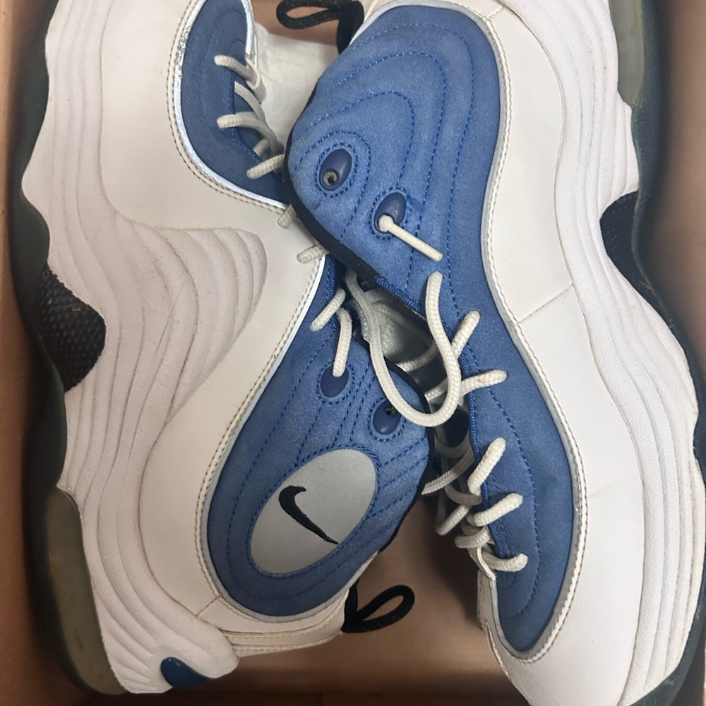 Nike Men's Air Penny ll White and Blue Sneakers
